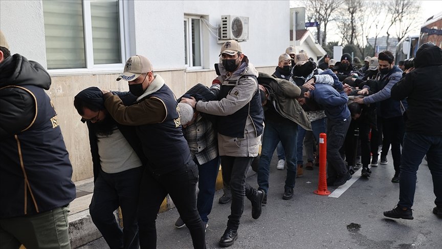 İstanbulda kilsəyə hücumda şübhəli bilinən 17 İŞİD üzvü saxlanıldı