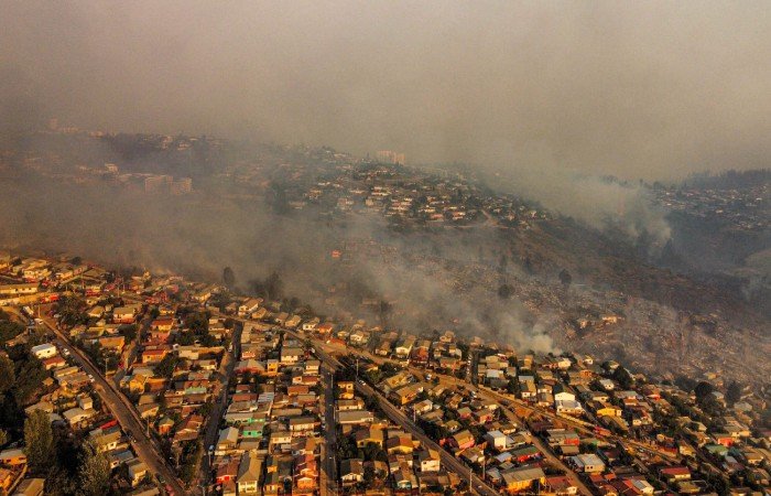 Çilidə 40-dan çox insan meşə yanğınları nəticəsində ölüb