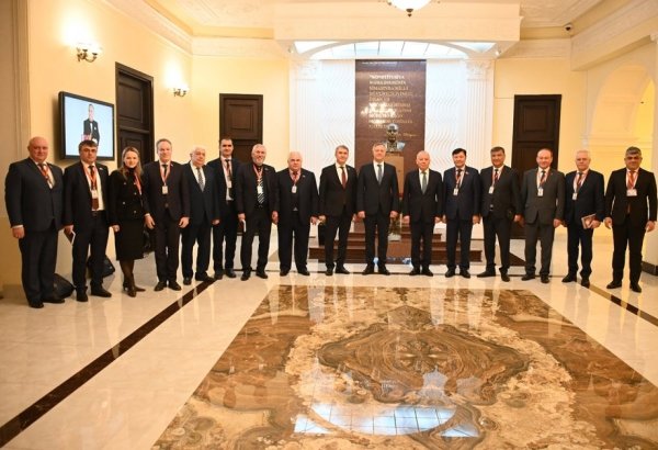 Azerbaijani Constitutional Court views common electoral issues with foreign observers