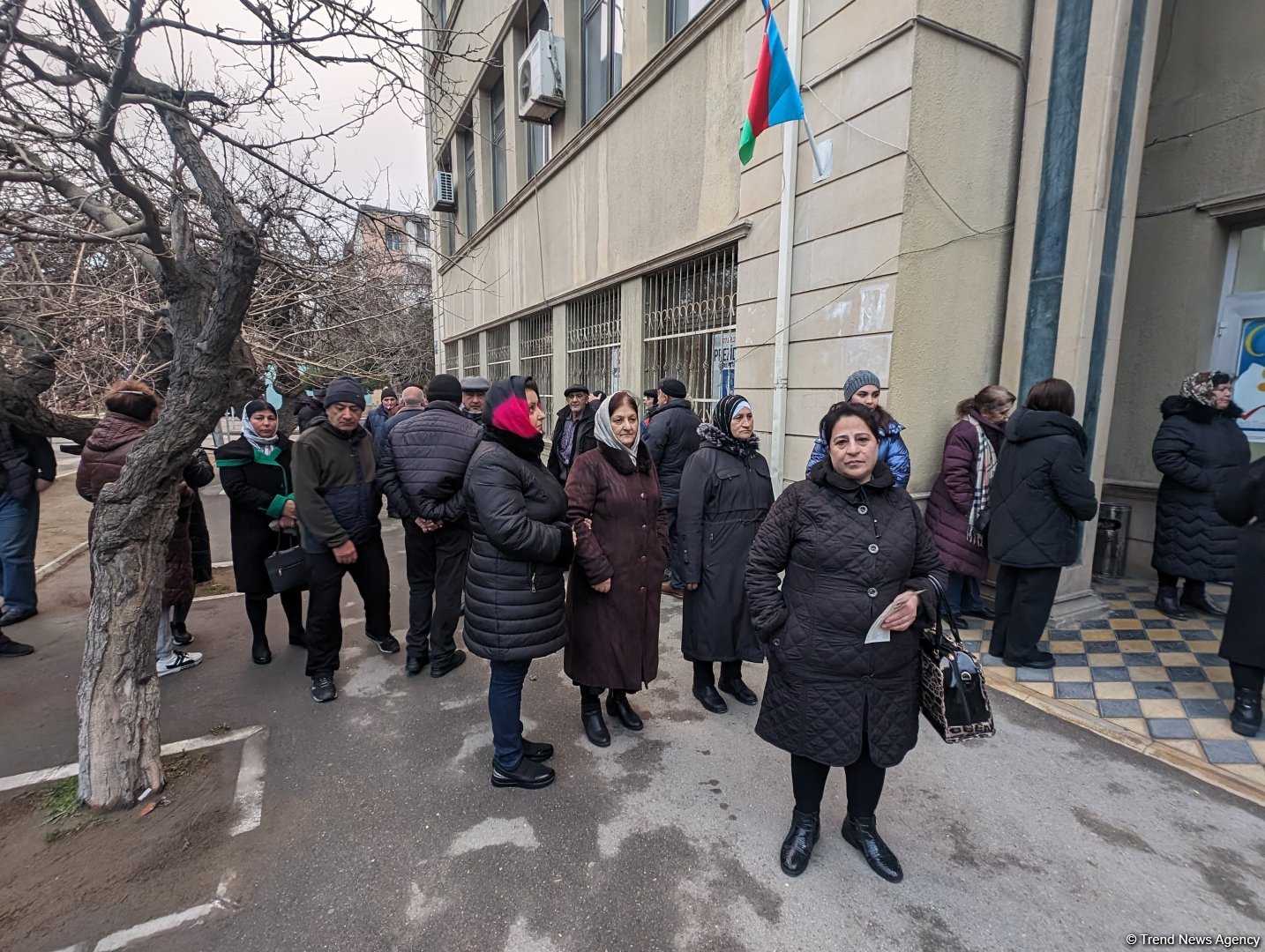 Azerbaijani citizens eager to vote in presidential election already form lines before polling stations