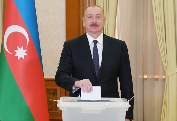 Presidential candidates congratulate President Ilham Aliyev on his landslide victory in election