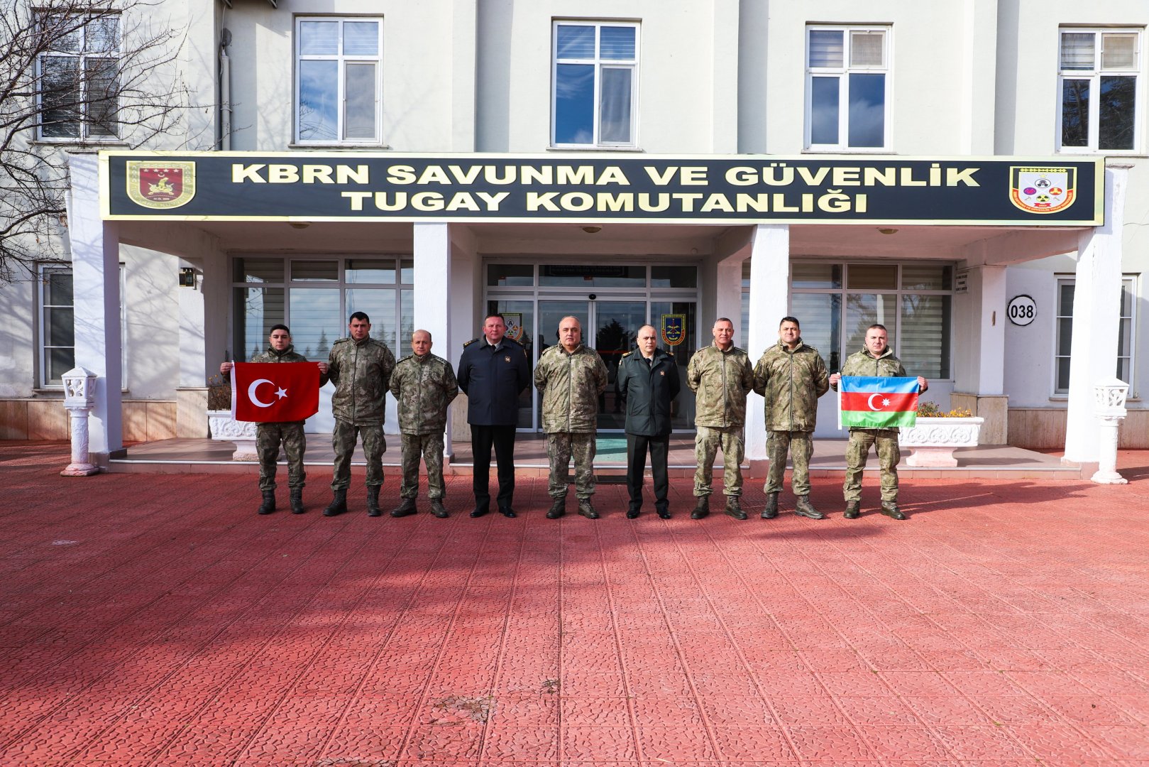 Azerbaijani military servicemen visit command of Turkish Ground Forces' brigade (PHOTO)