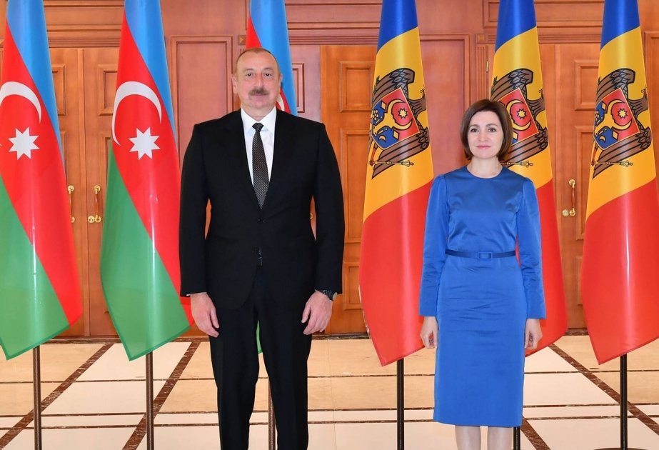 Майя Санду позвонила Президенту Ильхаму Алиеву
