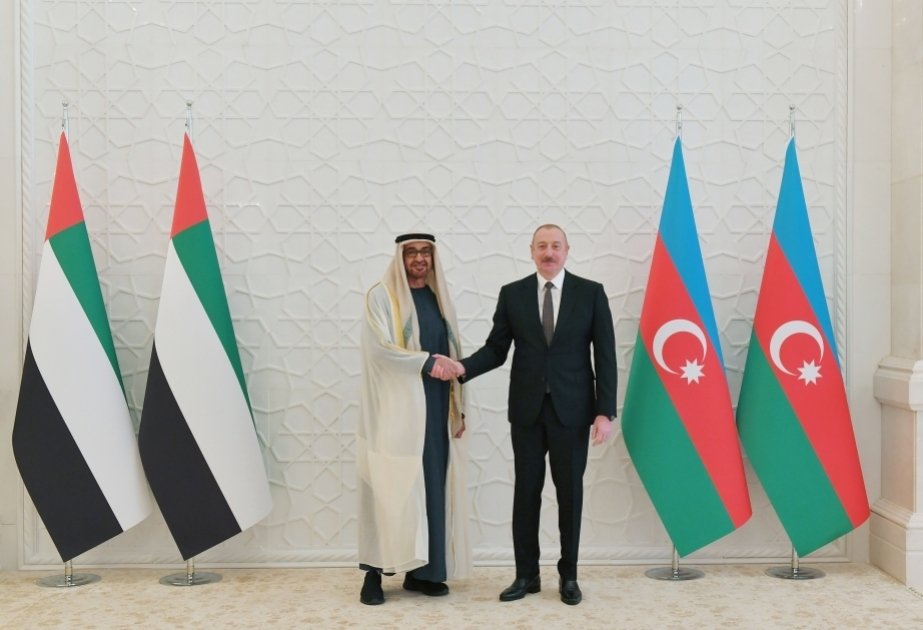 UAE President makes phone call to President Ilham Aliyev