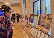 В Баку открылась выставка "Избранные образы русской сцены" (ФОТО)