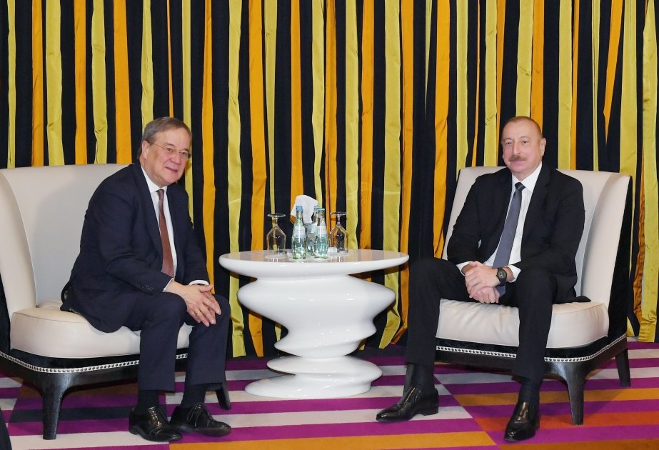 В Мюнхене состоялась встреча Президента Ильхама Алиева с депутатом Бундестага Армином Лашетом (ФОТО)