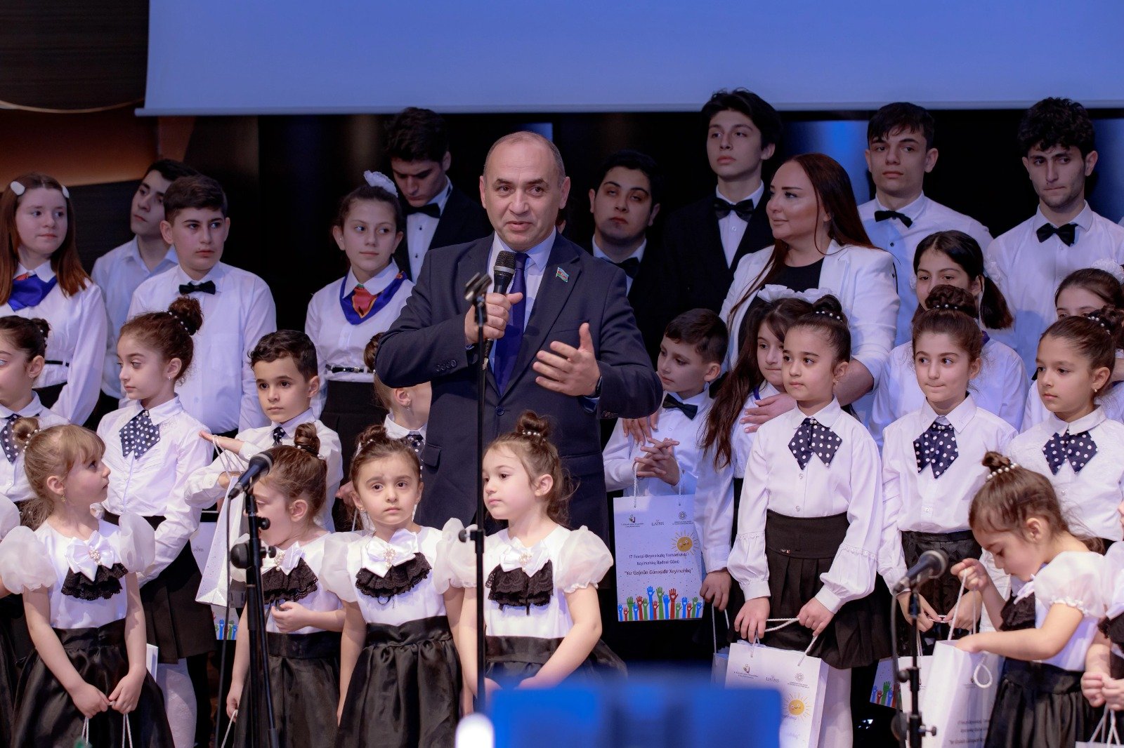 В Баку отметили Всемирный день доброты (ФОТО)