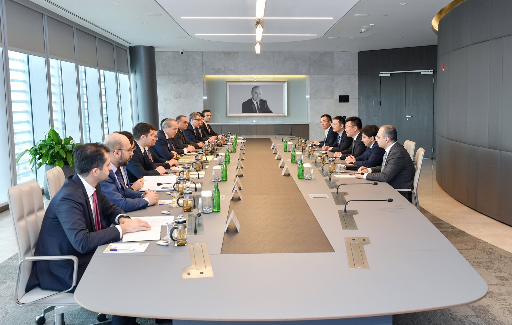 Азербайджан и Китай обсудили возможности внедрения экологически чистых технологий (ФОТО)