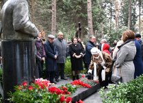 В Баку почтили память видного композитора Сулеймана Алескерова (ФОТО)