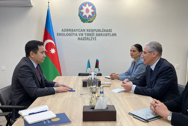 Казахстан поздравил Азербайджан с председательством в COP29