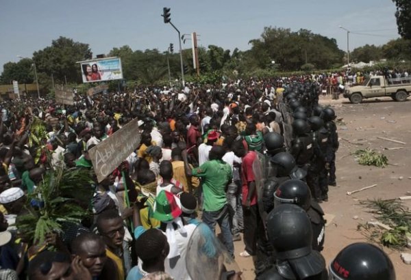 Сенегальцы требуют проведение выборов