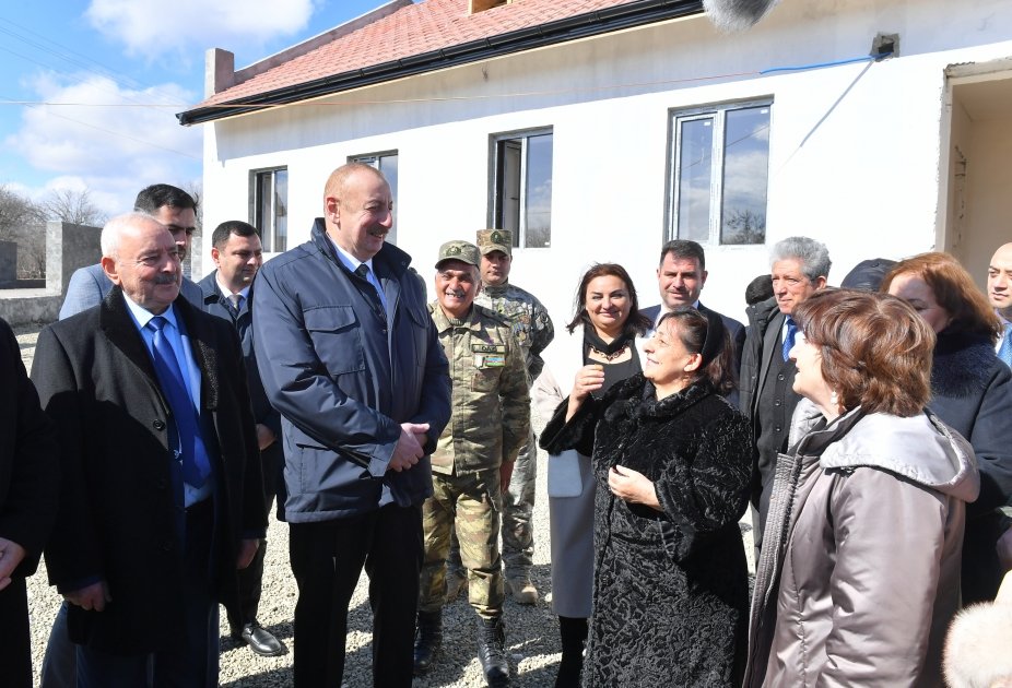 Президент Ильхам Алиев заложил фундамент мемориала жертвам Ходжалинского геноцида и встретился с представителями общественности района (ФОТО)