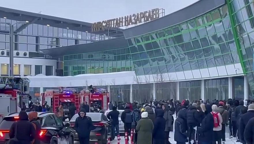 Пожар в аэропорту Астаны привел к задержке рейсов