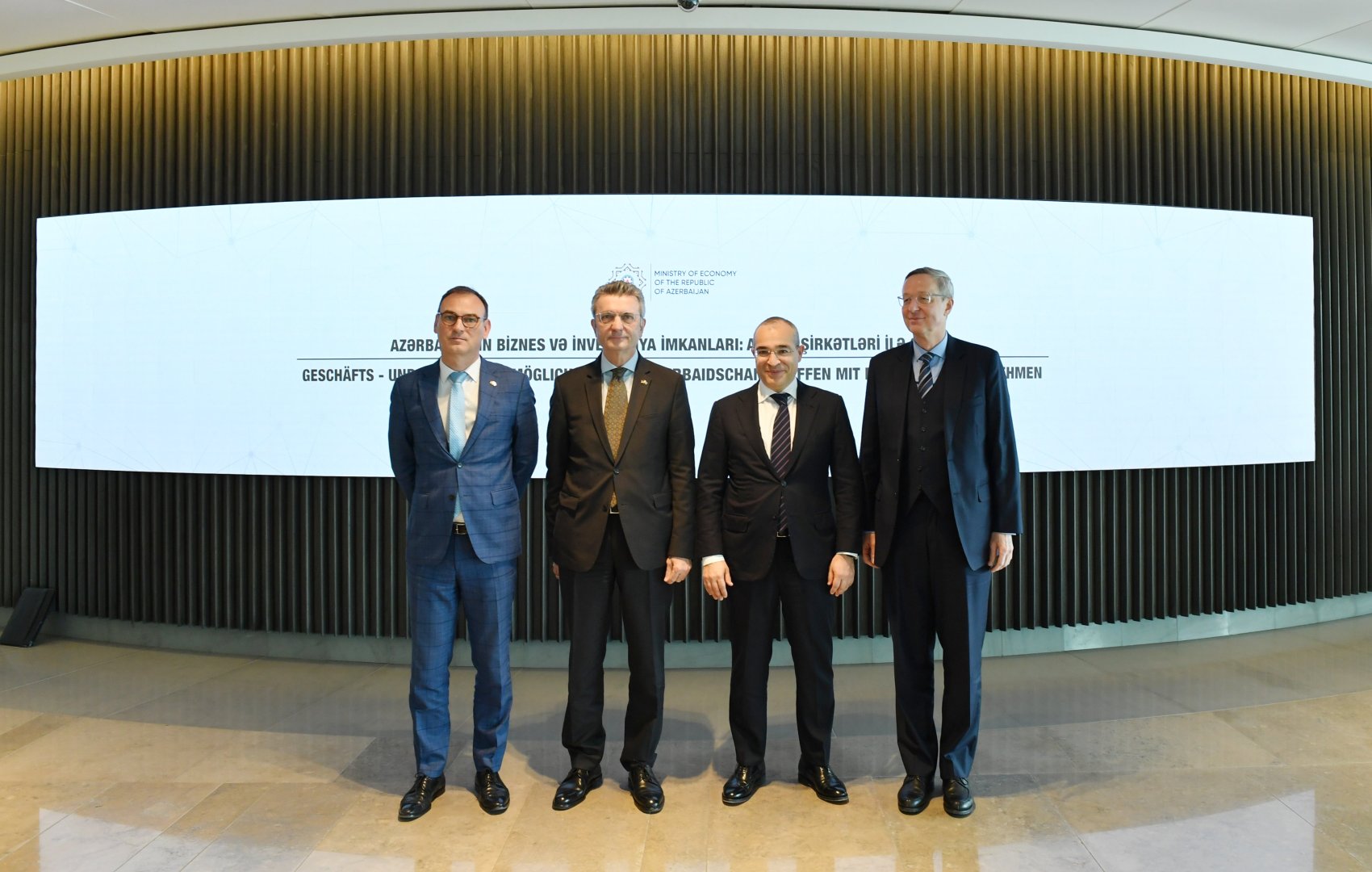 Azerbaijan, Germany discuss implementation of joint projects (PHOTO)