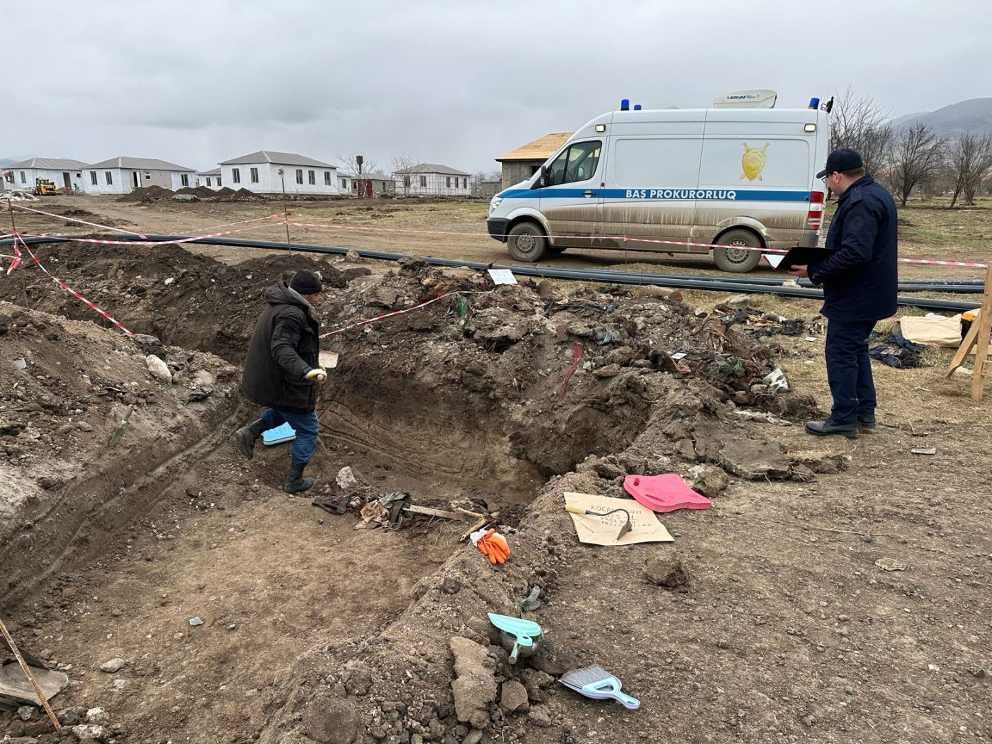 В массовом захоронении в Ходжалы найдены останки еще троих человек