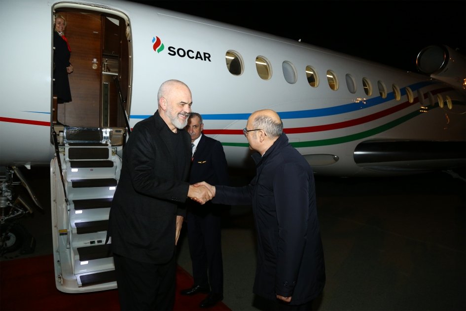 Премьер-министр Албании прибыл в Азербайджан с рабочим визитом (ФОТО)