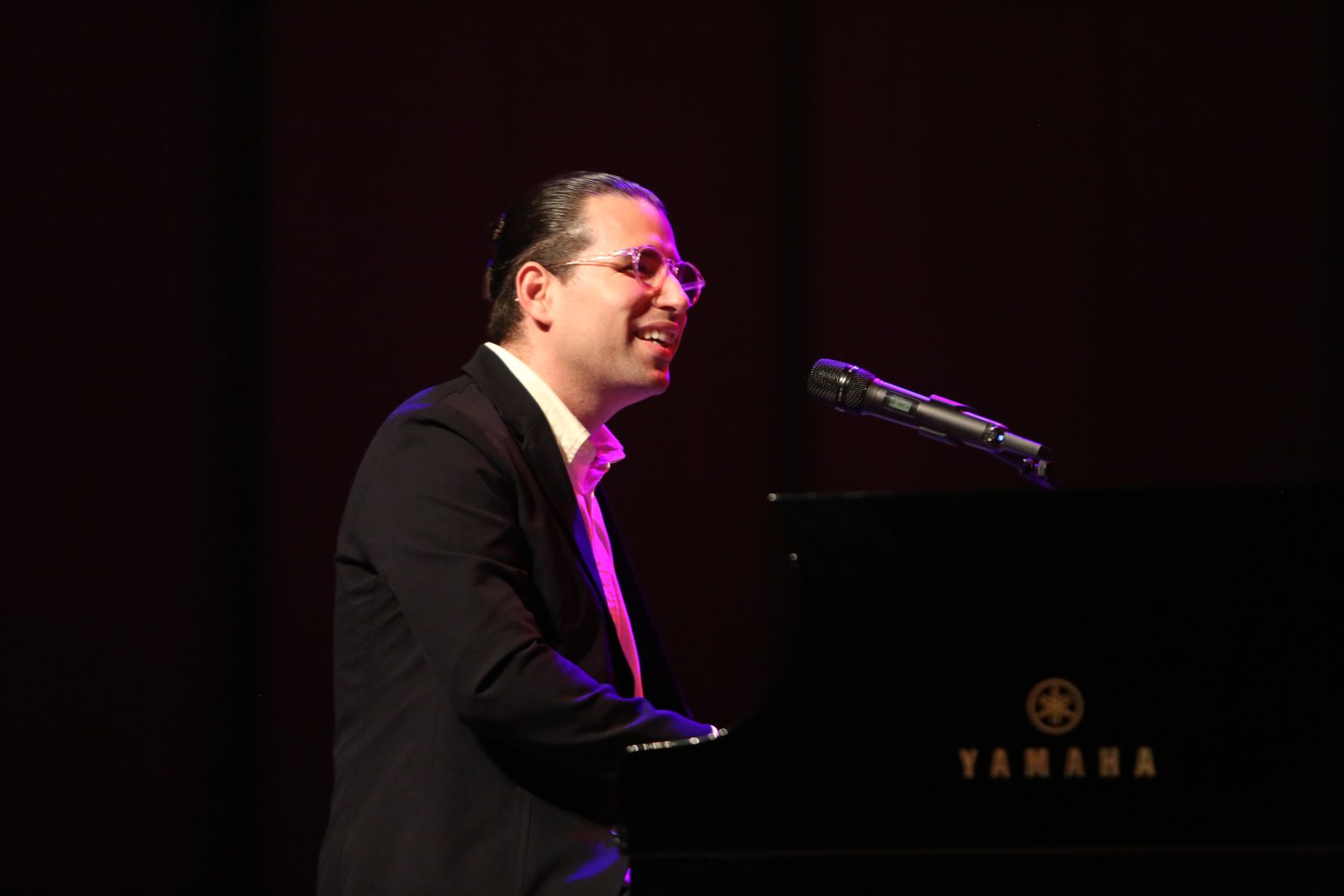 Heydar Aliyev Center hosts concert of famous Cuban jazzman (PHOTO/VIDEO)