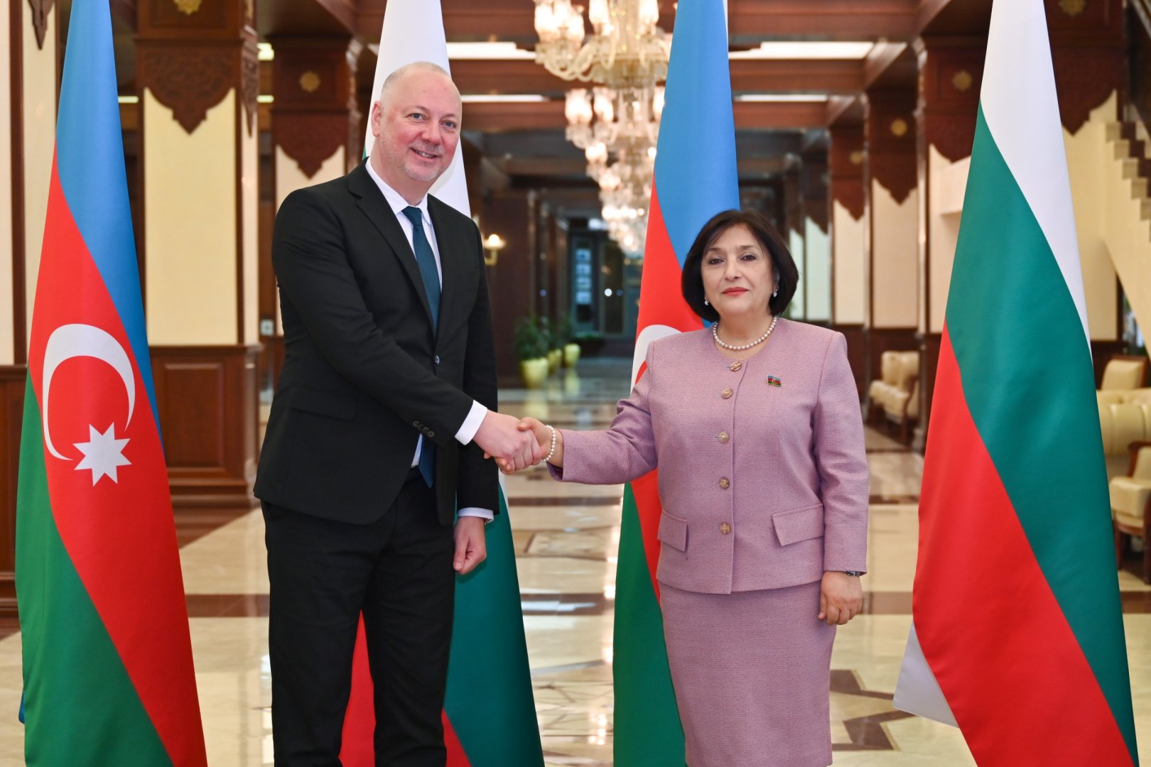Speaker of Azerbaijani Parliament, Bulgarian President of National Assembly confer on bilateral relations (PHOTO)