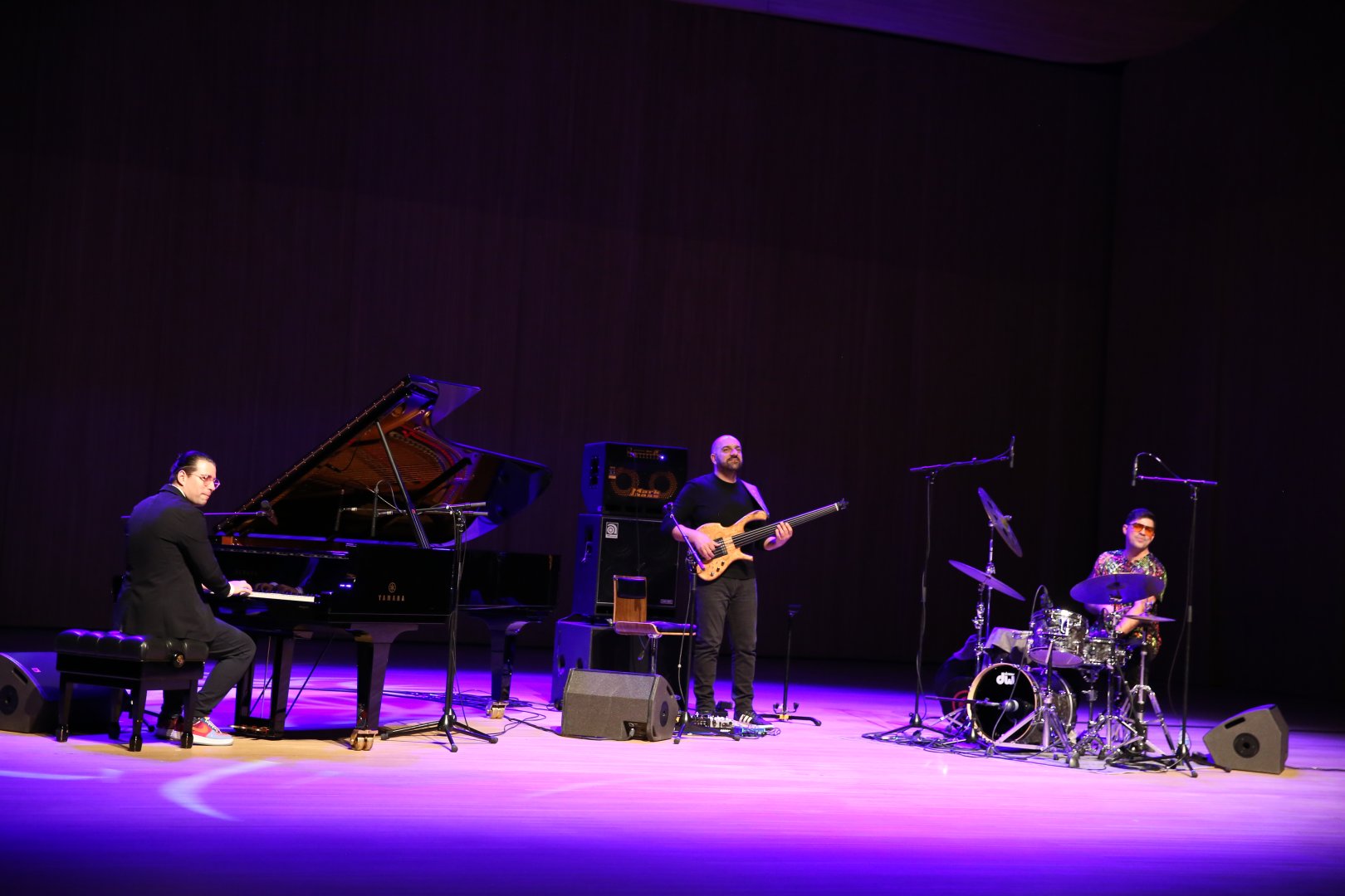 Heydar Aliyev Center hosts concert of famous Cuban jazzman (PHOTO/VIDEO)