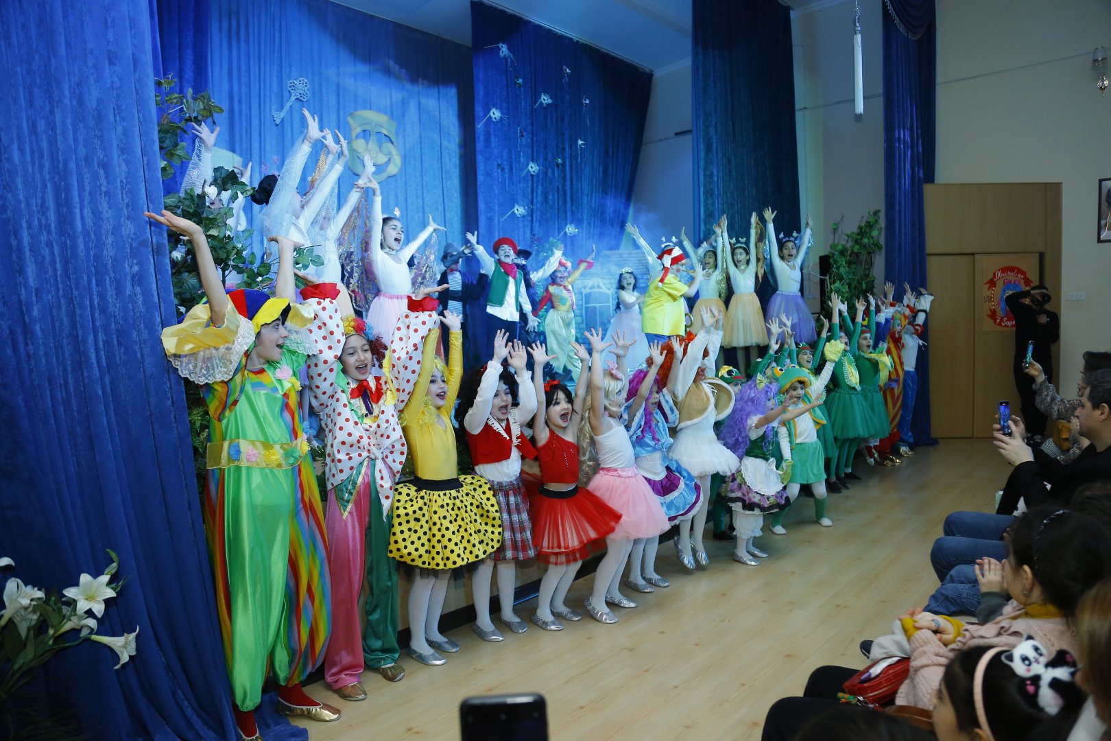 Azərbaycan Dövlət Uşaq Filarmoniyası “Buratino” tamaşasını hazırlayıb (FOTO/VİDEO)