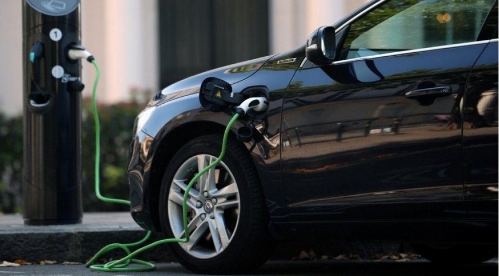 Наблюдается рост импорта автомобилей с электродвигателями в Азербайджан - советник министра экологии и природных ресурсов