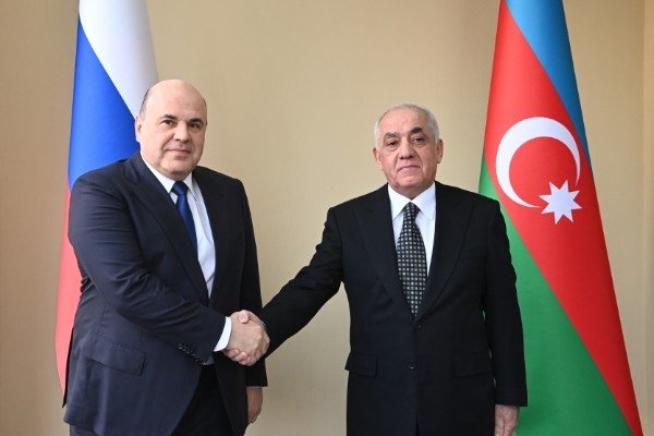 Prime Minister Ali Asadov meets with his Russian counterpart