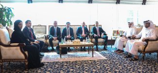 Азербайджан и Катар обсудили развитие рынка ценных бумаг (ФОТО)