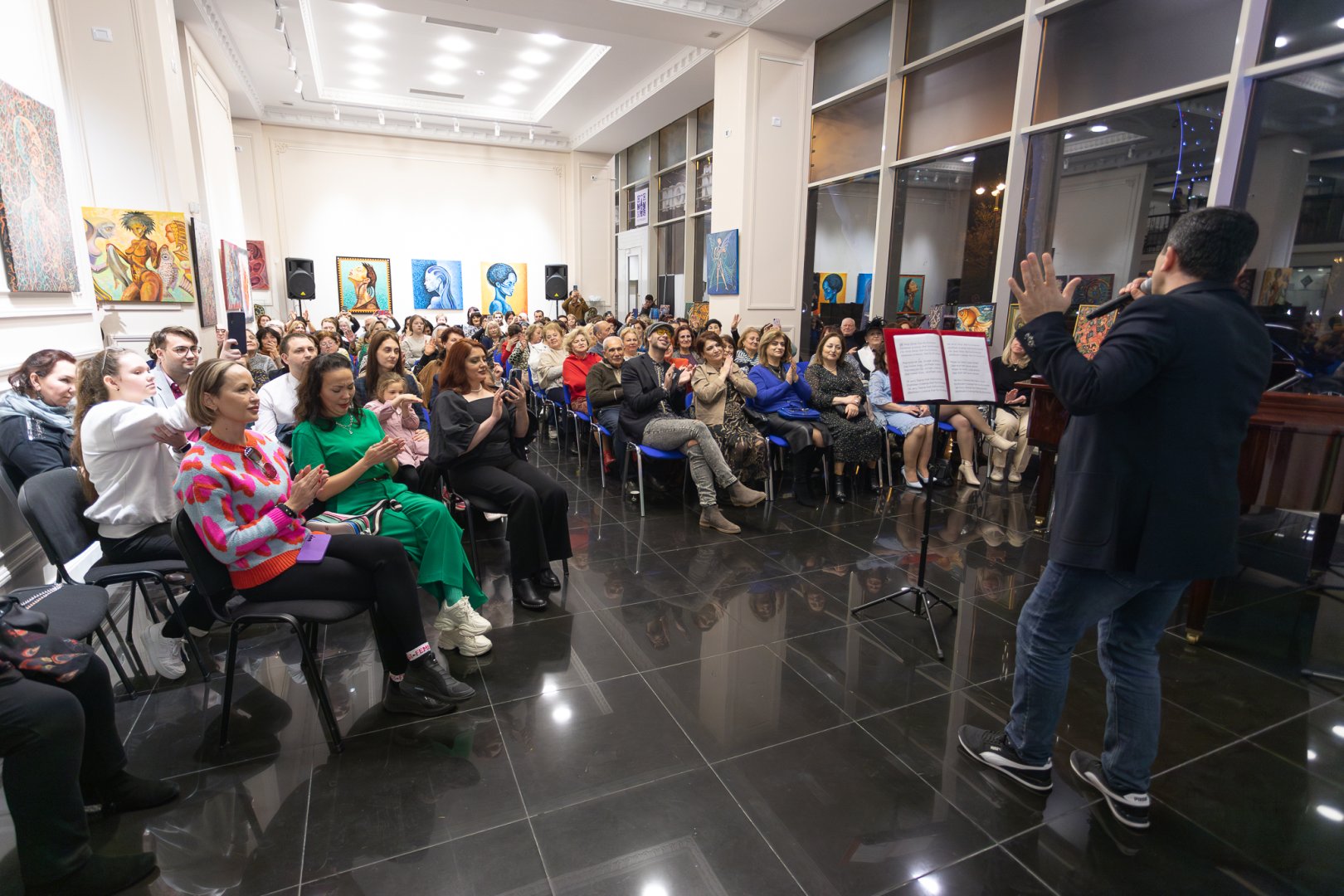 С любовью для женщин - концерт эстрадной музыки в Баку (ФОТО)