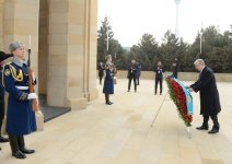 President of Kazakhstan visits Alley of Martyrs in Baku (PHOTO)