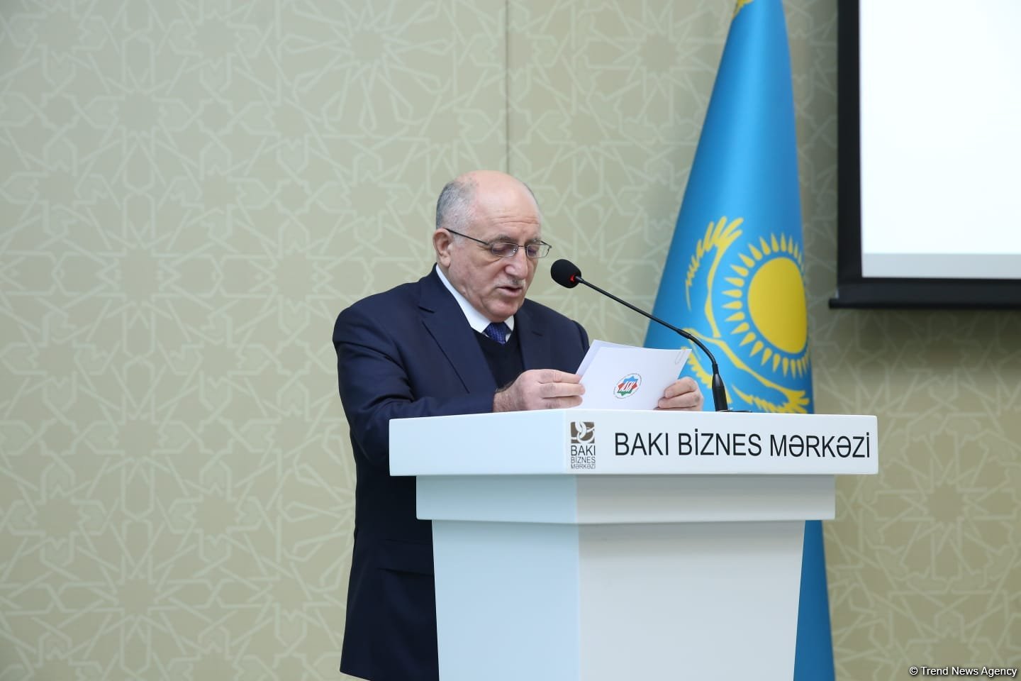 Azerbaijan adjures Kazakh entrepreneurs to do agribusiness and revitalize liberated lands