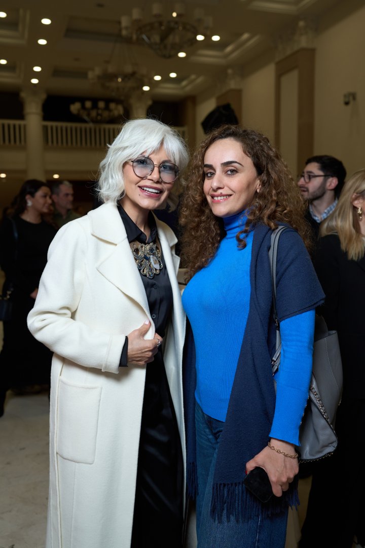 NARGIS jurnalının və NARGIS xeyriyyə fondunun fəaliyyətinə həsr olunmuş sənədli film nümayiş etdirilib (FOTO/VİDEO)