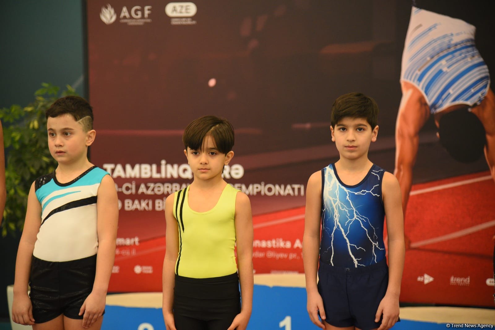 В Баку проходят соревнования чемпионата Азербайджана по прыжкам на акробатической дорожке (ФОТО)