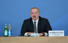 Президент Ильхам Алиев принял участие в XI Глобальном Бакинском форуме на тему "Восстановление раздробленного мира" (ФОТО, ВИДЕО)