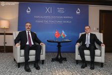 Azerbaijani FM holds discussion with his Turkish counterpart (PHOTO)