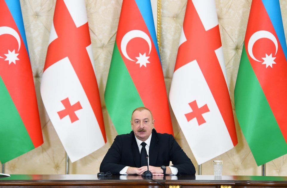 Президент Ильхам Алиев и премьер-министр Ираклий Кобахидзе выступили с заявлениями для прессы (ФОТО/ВИДЕО)