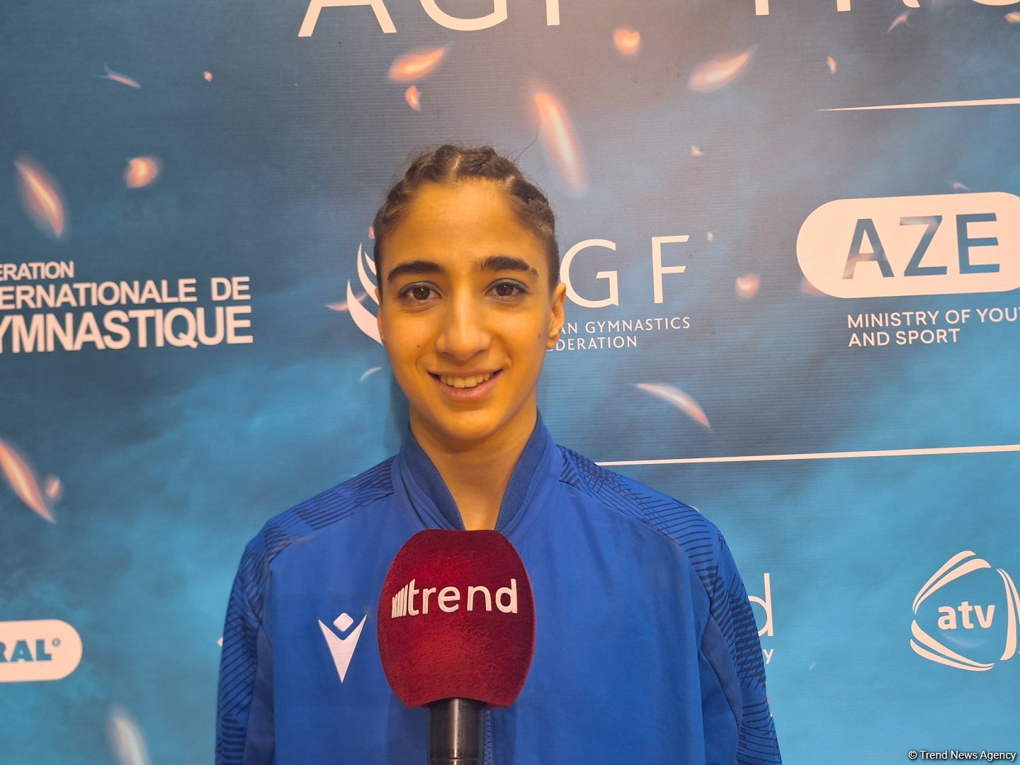 На соревнованиях, проводимых в Баку, всегда хочется показать хороший результат – азербайджанская гимнастка