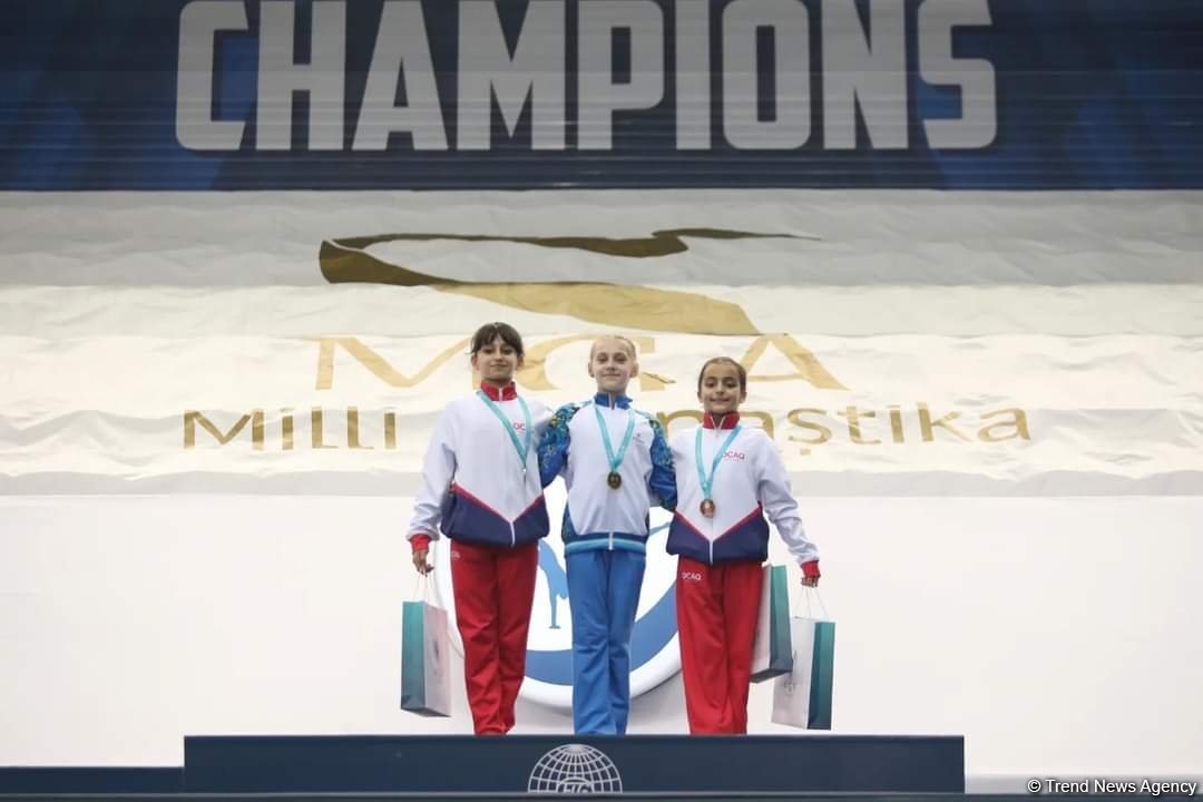 Азербайджанский гимнаст Иван Тихонов завоевал "золото": в Баку состоялась церемония награждения победителей Международного турнира "AGF Trophy" (ФОТО)