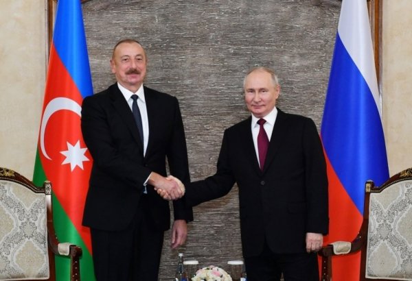 President Ilham Aliyev makes phone call to Russian President Vladimir Putin