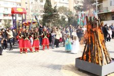 Paytaxtın abad məhəllələrində Novruz şənlikləri (FOTO)