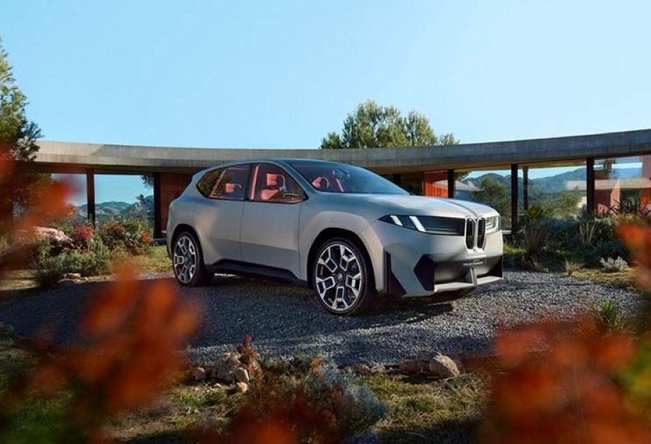 BMW şirkəti elektriklə işləyən yeni krossoverinin prototipini təqdim edib