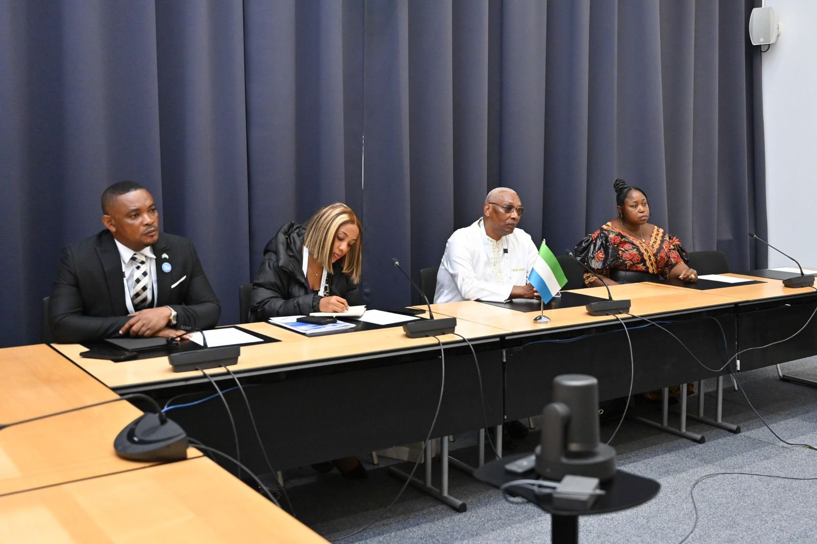 Sahibə Qafarova Syerra-Leone Respublikası parlamentinin sədri ilə görüşüb (FOTO)