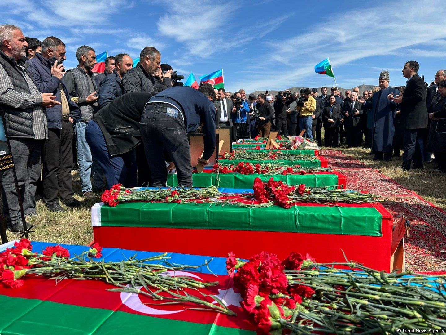 В Ходжалы захоронены останки жертв Ходжалинского геноцида (ФОТО/ВИДЕО)