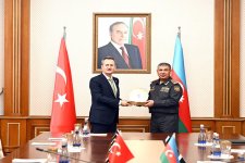 Закир Гасанов встретился с турецкой делегацией (ФОТО)