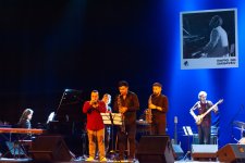 В Баку прошел звездный концерт в память о Рафиге Бабаеве (ФОТО)