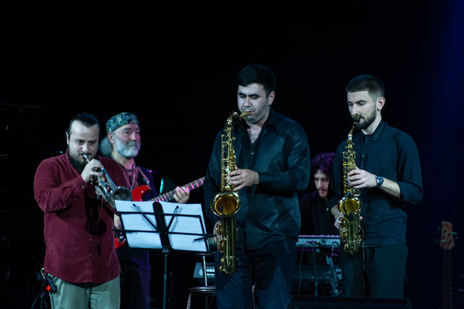 В Баку прошел звездный концерт в память о Рафиге Бабаеве (ФОТО)