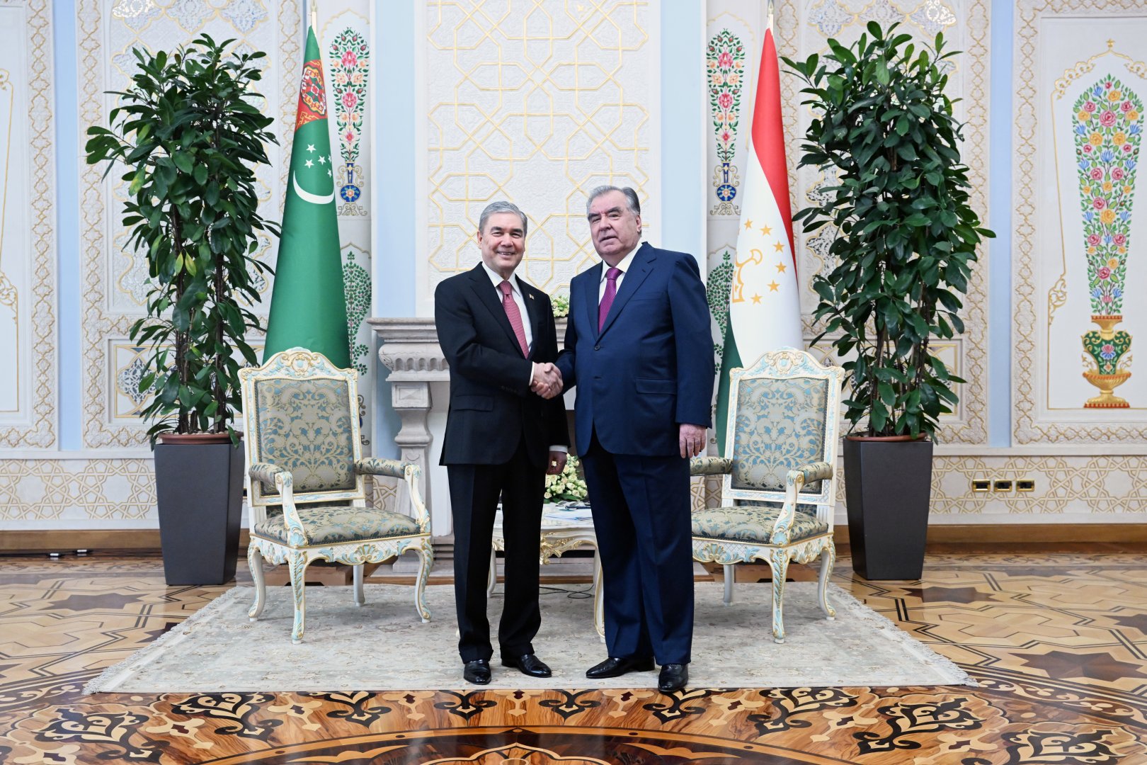 Tajikistan, Turkmenistan moot expansion of ties in oil and gas sectors