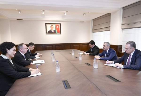 Azerbaijani Presidential Administration's Head discuss COP29 preparations with ADB Department CEO (PHOTO)