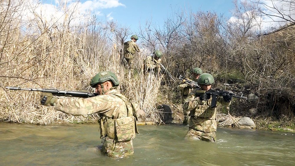 В Отдельной общевойсковой армии Азербайджана прошли очередные командно-штабные учения (ВИДЕО)