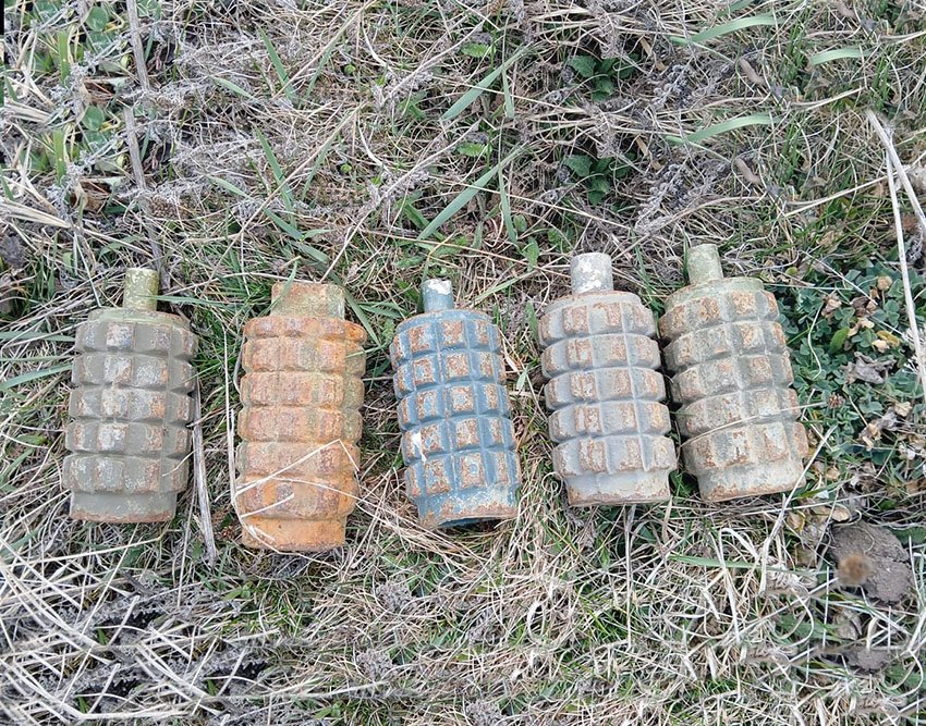 Azerbaijan discovers landmines-infested graveyard in Aghdaban village (VIDEO)