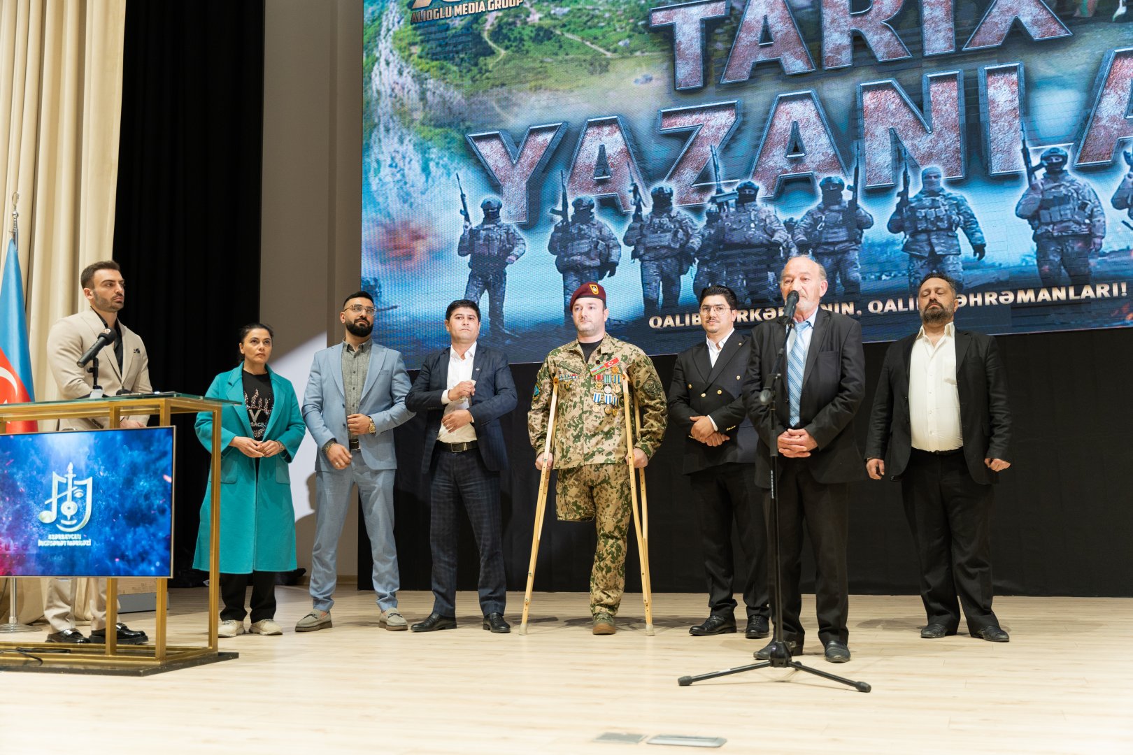 В Баку прошел вечер "Творящие историю" и представлены фильмы в честь  славных Апрельских боев (ФОТО)
